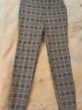 Gray Plaid Slim Dress Pants size small New without tags
